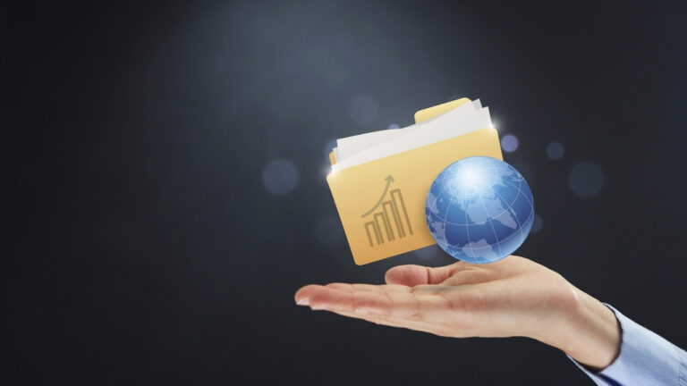 Bilinenin Kıyısında Dans